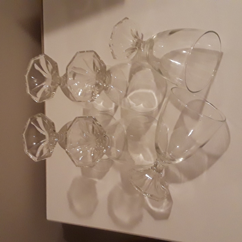 ♥️VINTAGE♥️ 6 piece Drinking Glass set